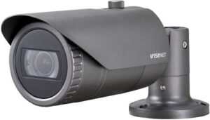 Купить Видеокамера Wisenet HCO-7070RA 4 МП AHD цилиндрическая уличная высокого разрешения QHD (2560 x 1440, 25 кадр/сек), матрица 1/3" 4MП CMOS, с функцией д - X-849292 из реестра по лучшей цене