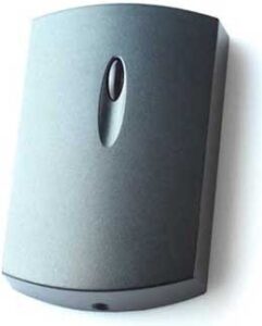 Купить Считыватель IronLogic Matrix-III (мод. RD-ALL) Matrix-III (мод. RD-ALL) темный расстояние 4-10 см, карты EM-marine, HID, Mifare, выход Touch Memory, W - X-508140 из реестра по лучшей цене