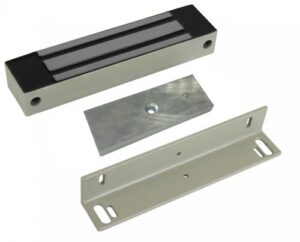 Купить Замок электромагнитный AccordTec ML-295K с уголком (белый) влагозащищенный, усилие 300 кг, 12 В DC, 0,47 A, IP67 - X-956877 из реестра по лучшей цене