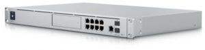 Купить Программно-аппаратный комплекс Ubiquiti UDM-SE объединяет в себе функции контроллера сети UniFi, видеорегистратора системы UniFi Protect, сетевого шлю - X-1034910 из реестра по лучшей цене