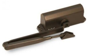 Купить Доводчик Dorma TS-77 EN2 для дверей весом до 50 кг, двухскоростной, установочный размер 165х19 мм, -15..+40 °С (коричневый) - X-517041 из реестра по лучшей цене
