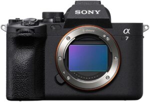 Купить Фотоаппарат Sony Alpha 7 IV черный 33Mpix 3" UHD 4K WiFi NP-FZ100 - 4D-15586771 из реестра по лучшей цене