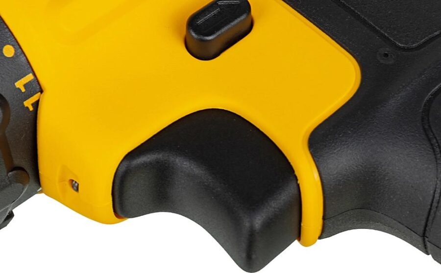 Дрель-шуруповерт DeWalt DCD771D2-KS аккум. патрон:быстрозажимной (кейс в комплекте) — изображение 3
