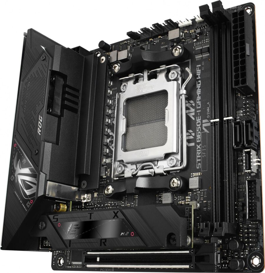 Материнская плата Asus ROG STRIX X670E-I GAMING WIFI SocketAM5 AMD X670 2xDDR5 mini-ITX AC`97 8ch(7.1) 2.5Gg RAID+HDMI — изображение 4