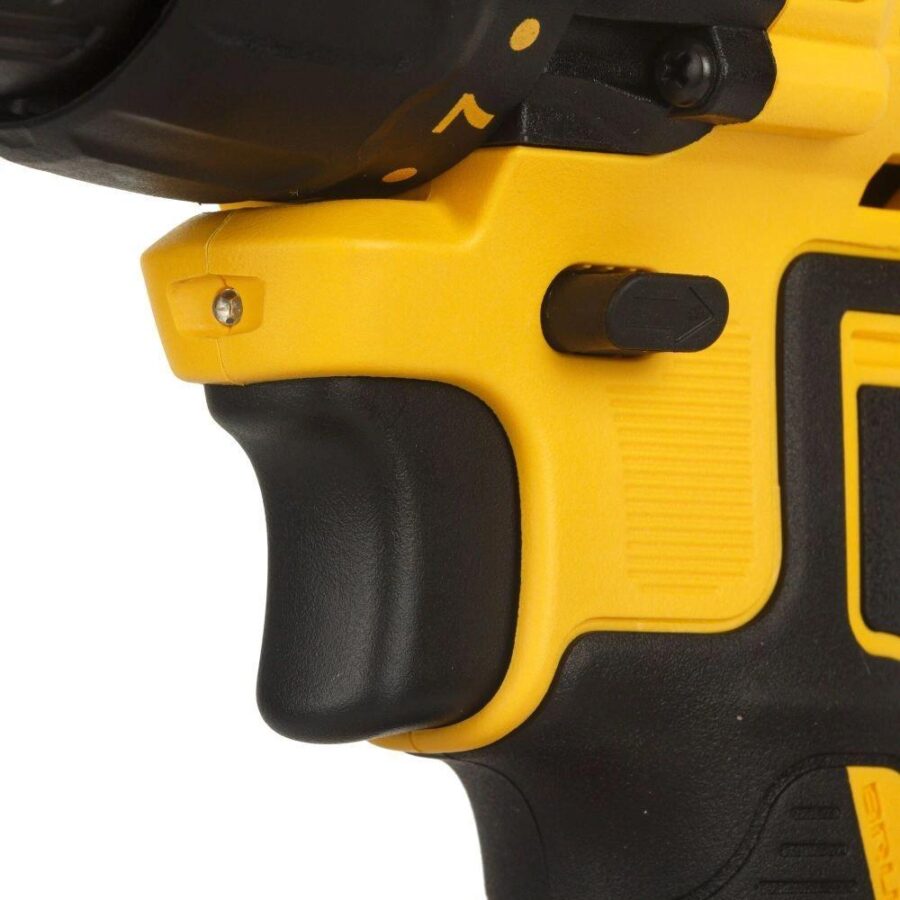 Дрель-шуруповерт DeWalt DCD777M2T аккум. патрон:быстрозажимной (кейс в комплекте) — изображение 2