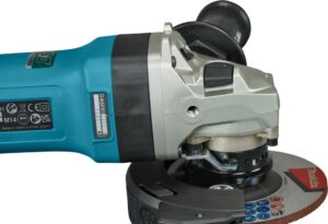 Купить Углошлифовальная машина Makita GA5091X01 1900Вт 11500об/мин рез.шпин.:M14 d=125мм - 4D-13985769 из реестра по лучшей цене