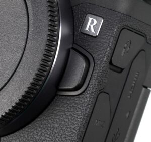 Купить Фотоаппарат Canon EOS RP черный 26.2Mpix 3" 4K WiFi LP-E17 (без объектива) - 4D-15219470 из реестра по лучшей цене