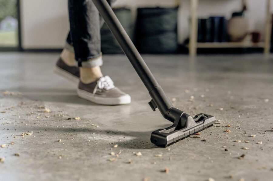 Строительный пылесос Karcher WD 4 P V-20/5/22 1000Вт (уборка: сухая/сбор воды/выдув) желтый — изображение 2