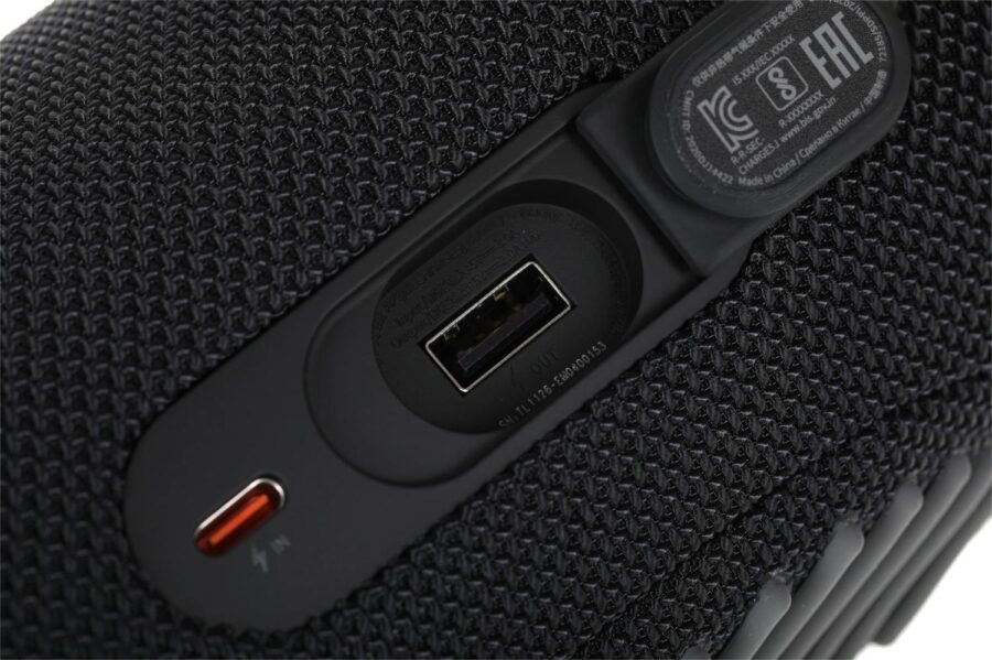 Колонка порт. JBL Charge 5 черный 40W 2.0 BT 15м 7500mAh (без.бат) (JBLCHARGE5BLK) — изображение 3