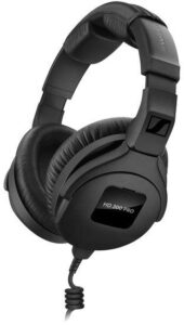 Купить Гарнитура накладные Sennheiser HD 300 PRO 1.5м черный проводные оголовье (508288) - 4D-15683244 из реестра по лучшей цене