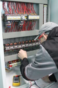 Купить ЛС0358 Лабораторная установка "Поиск неисправностей электромонтажа" - GN-4677311 из реестра по лучшей цене