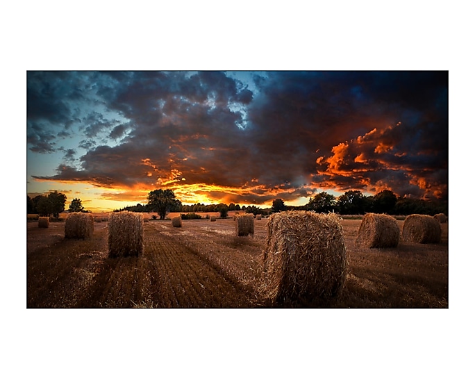 Видеостенная панель Samsung VM46B-U. Характеристики: 46'', 24/7, FHD, 500 нит, стык 3,5 мм