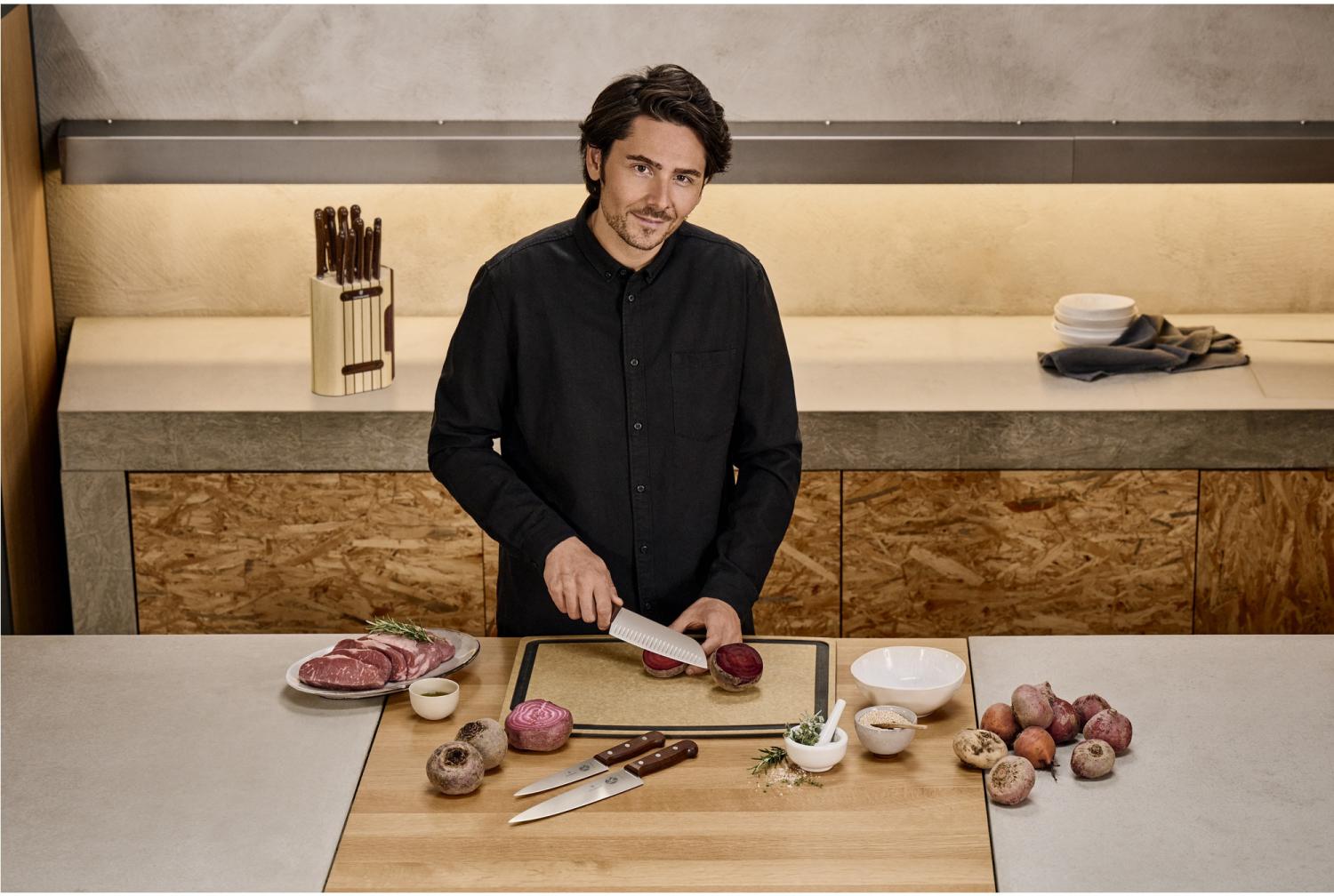 Набор ножей кухон. Victorinox Wood 5.1150.11 (5.1150.11) компл.:11предм. с подставкой дерево подар.коробка — изображение 8