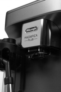 Купить Кофемашина Delonghi Magnifica Plus ECAM320.70.TB 1450Вт титановый/черный - 4D-16028214 из реестра по лучшей цене