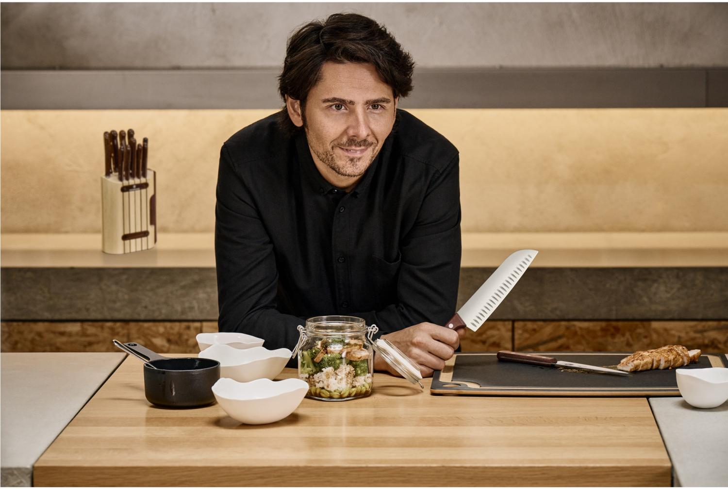 Набор ножей кухон. Victorinox Wood 5.1150.11 (5.1150.11) компл.:11предм. с подставкой дерево подар.коробка — изображение 6